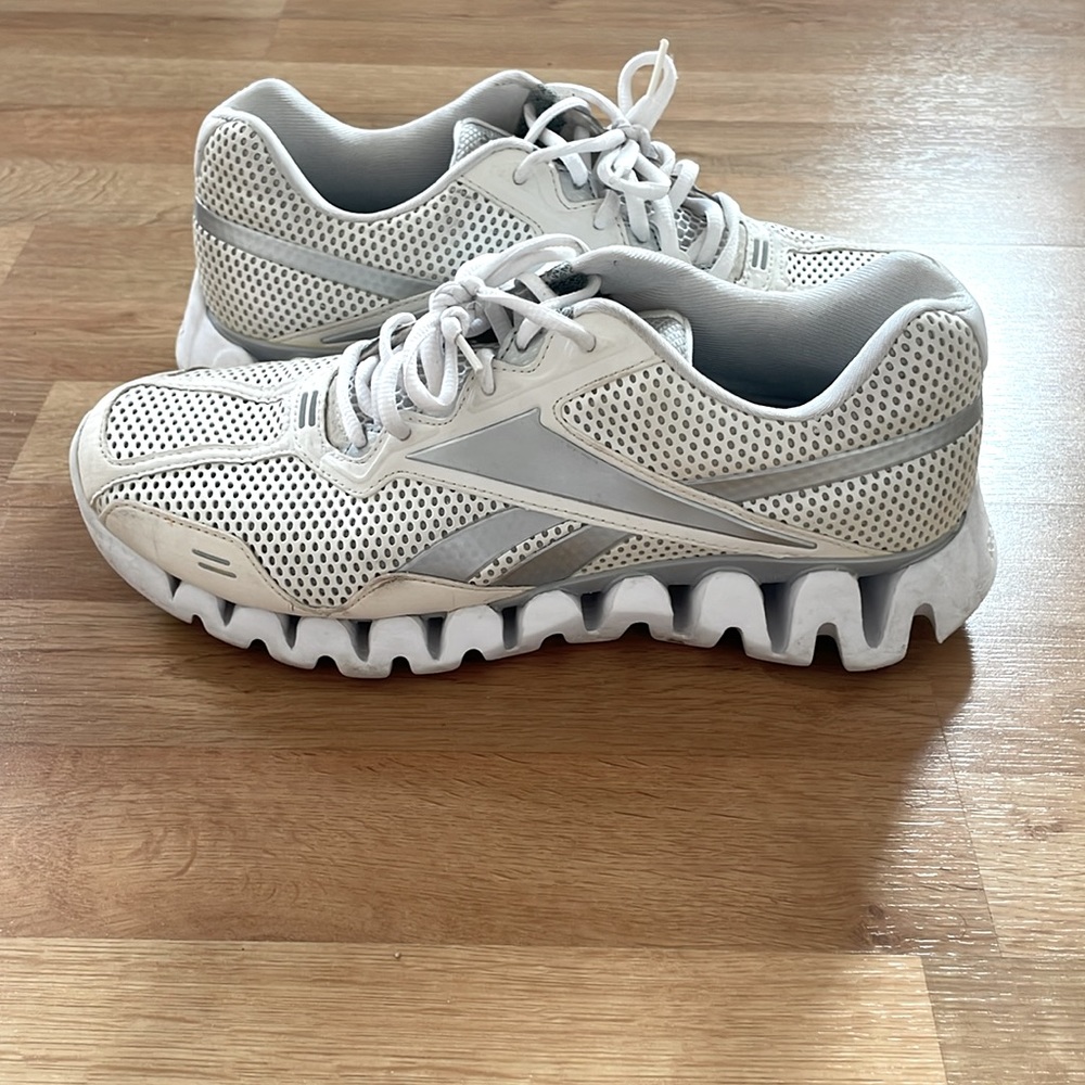Reebok Men’s ZigWild Size 9